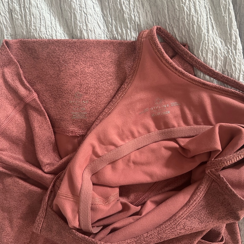Offline Rust Leggings and Crop Top Set - Picture 2 of 4
